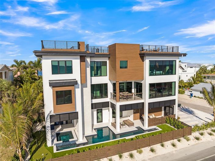 Image No.2-Propriété de 6 chambres à vendre à Bradenton Beach