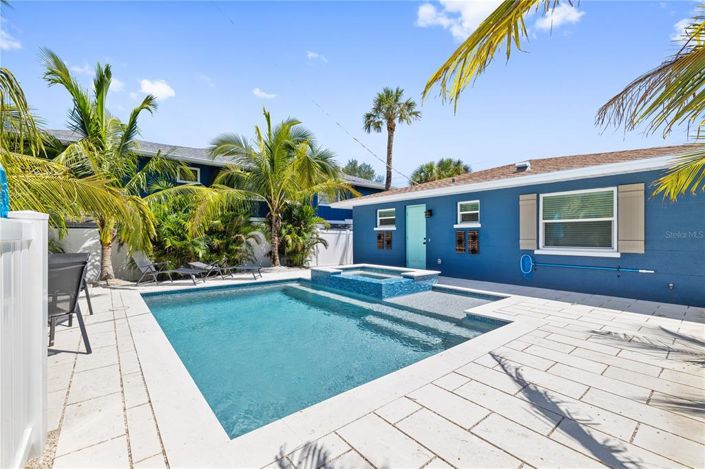 Image No.12-Propriété de 2 chambres à vendre à Holmes Beach