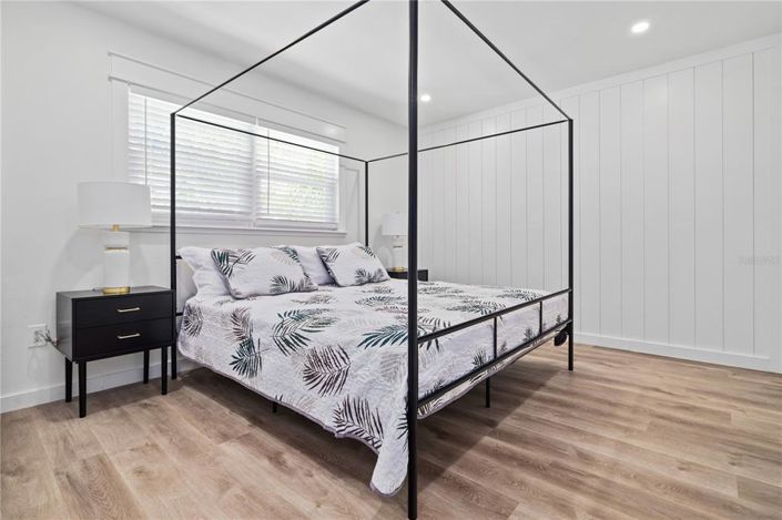 Image No.24-Propriété de 2 chambres à vendre à Holmes Beach