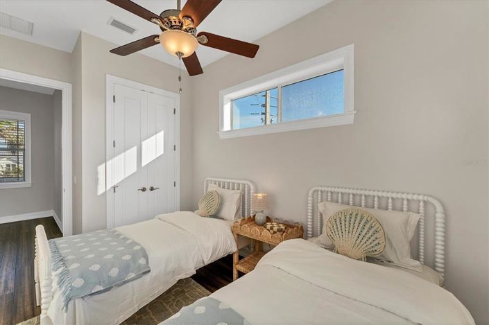 Image No.24-4 Bed Property for sale