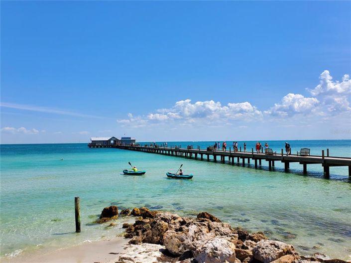 Image No.57-4 Bed Property for sale