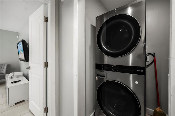 Image No.12-5 Bed Property for sale