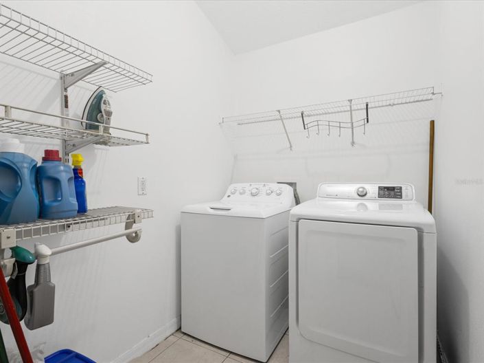 Image No.28-5 Bed Property for sale