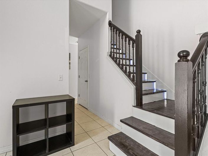 Image No.3-5 Bed Property for sale