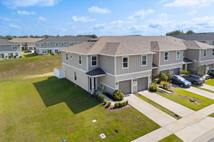 Image No.19-3 Bed Townhouse for sale