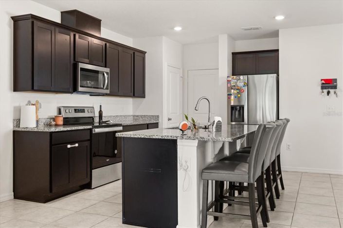 Image No.2-3 Bed Townhouse for sale