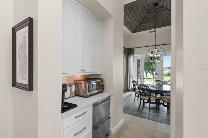 Image No.23-5 Bed Property for sale