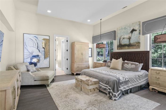 Image No.31-5 Bed Property for sale