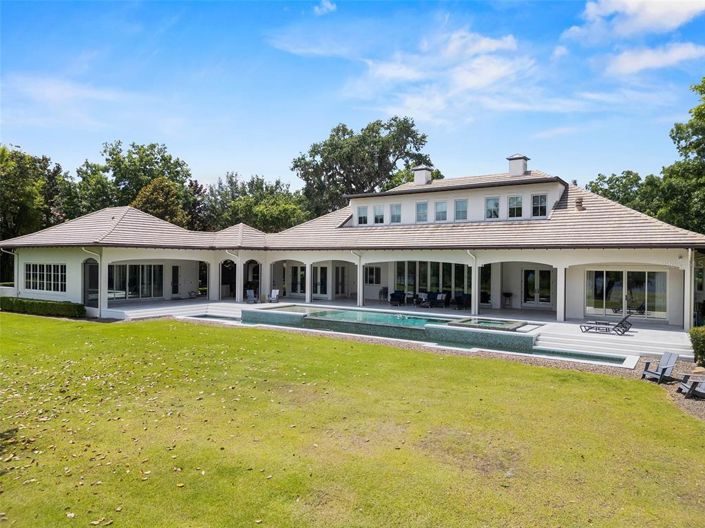 Image No.68-5 Bed Property for sale