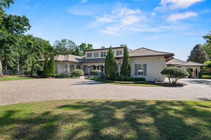 Image No.72-5 Bed Property for sale