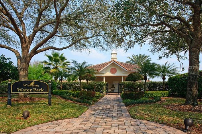 Image No.77-5 Bed Property for sale