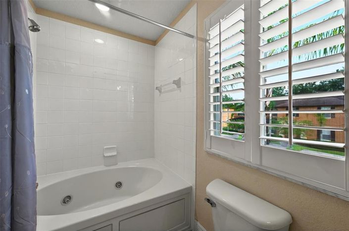 Image No.31-3 Bed Townhouse for sale