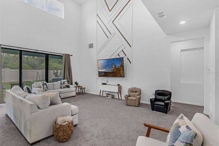 Image No.13-5 Bed Property for sale