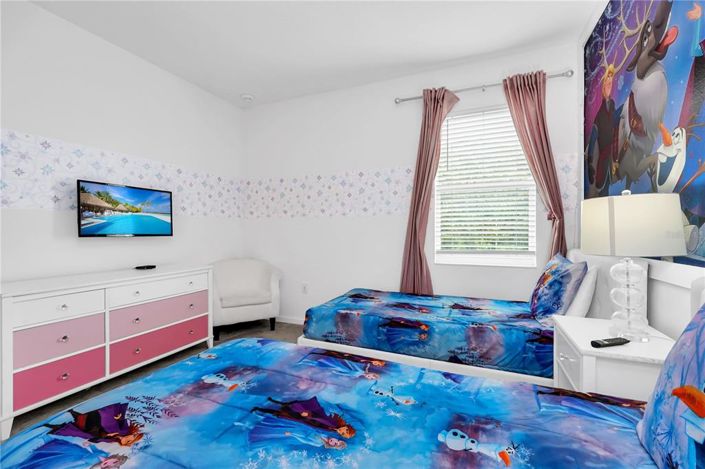 Image No.42-8 Bed Property for sale