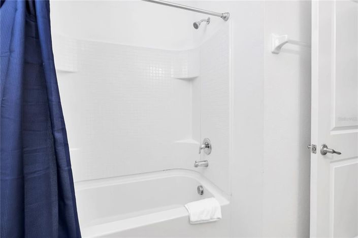 Image No.47-8 Bed Property for sale