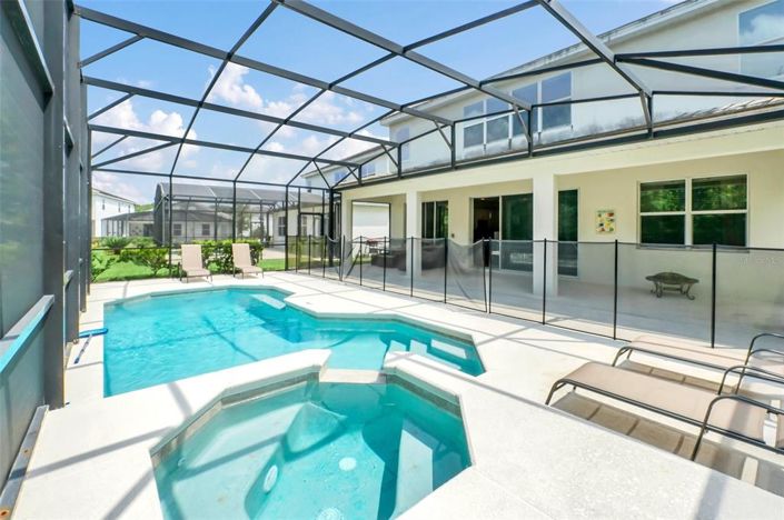 Image No.59-8 Bed Property for sale