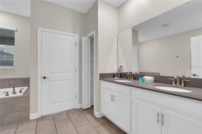 Image No.32-Propriété de 9 chambres à vendre à Kissimmee