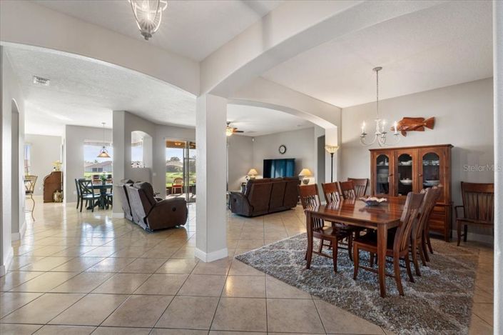 Image No.8-Propriété de 4 chambres à vendre à Kissimmee