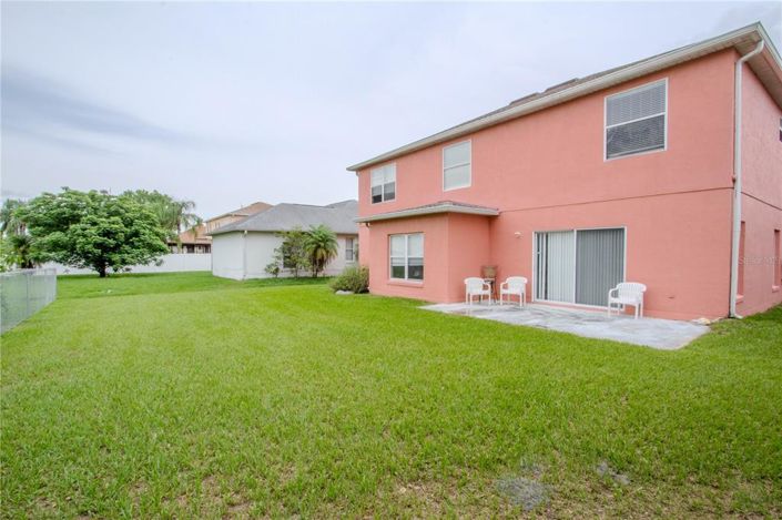 Image No.2-Propriété de 4 chambres à vendre à Kissimmee