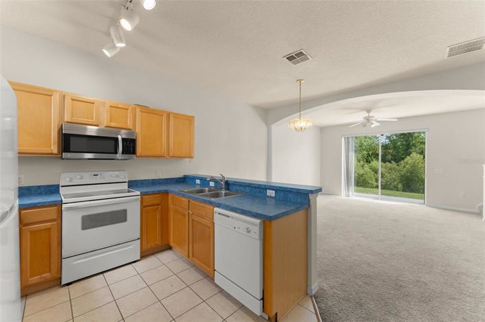 Image No.3-3 Bed Townhouse for sale