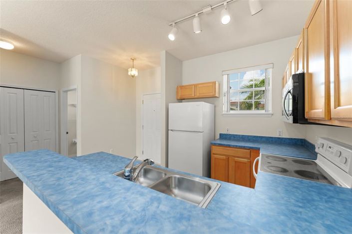 Image No.5-3 Bed Townhouse for sale