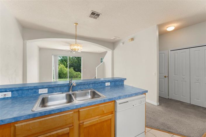 Image No.6-3 Bed Townhouse for sale