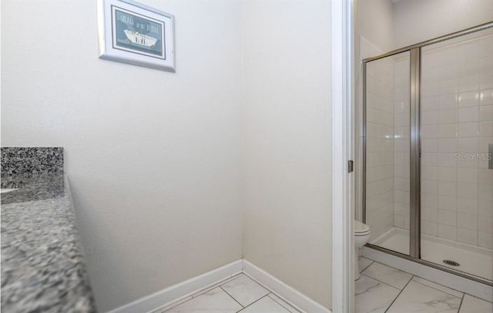 Image No.15-5 Bed Townhouse for sale