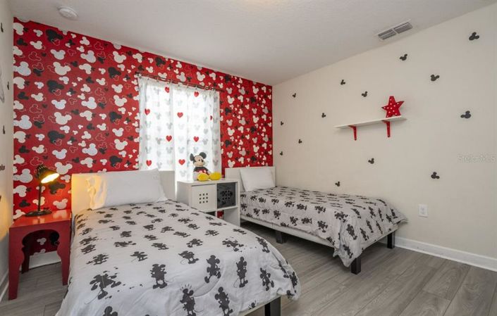 Image No.31-5 Bed Townhouse for sale