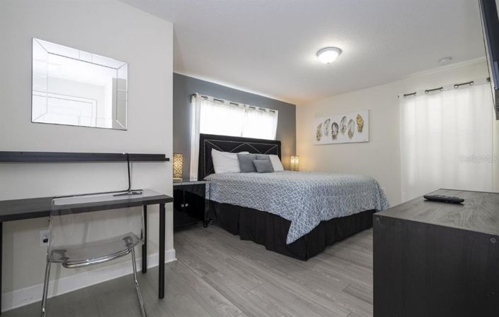 Image No.35-5 Bed Townhouse for sale