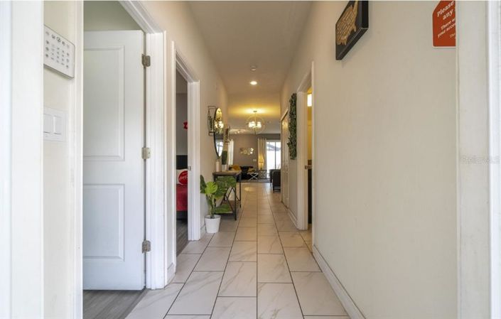 Image No.5-5 Bed Townhouse for sale