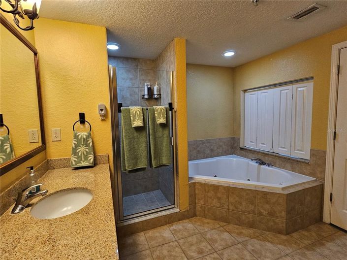 Image No.21-2 Bed Property for sale