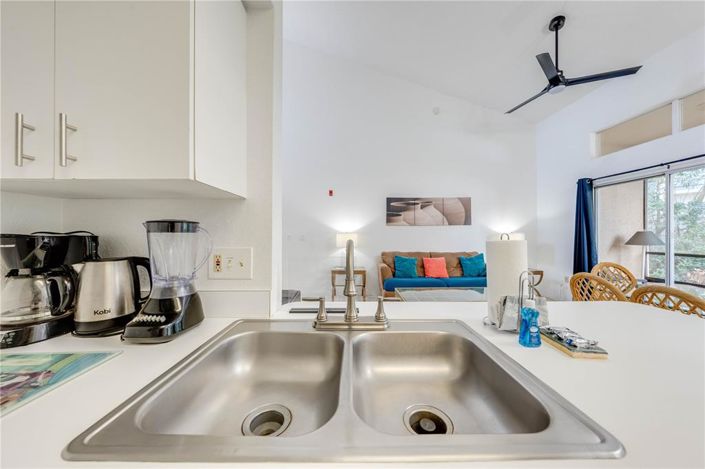 Image No.12-2 Bed Townhouse for sale