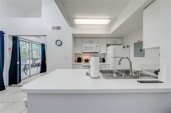 Image No.14-2 Bed Townhouse for sale