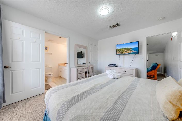 Image No.25-2 Bed Townhouse for sale