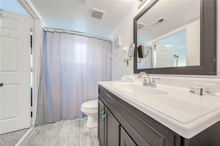 Image No.27-2 Bed Townhouse for sale