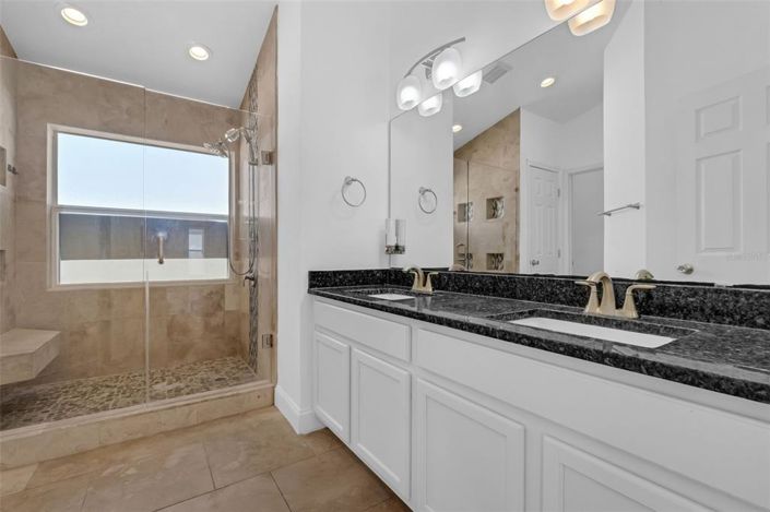 Image No.17-Propriété de 4 chambres à vendre à Kissimmee