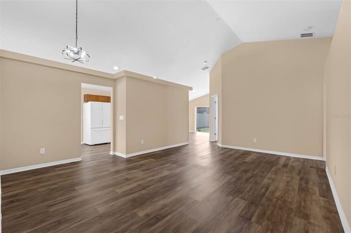 Image No.4-Propriété de 4 chambres à vendre à Kissimmee