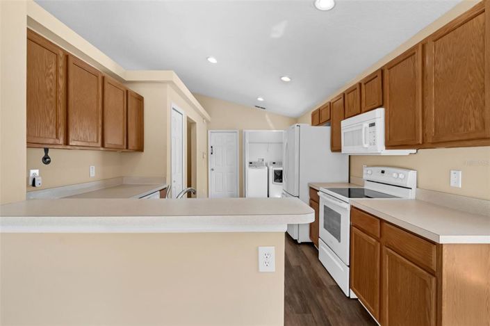 Image No.8-Propriété de 4 chambres à vendre à Kissimmee