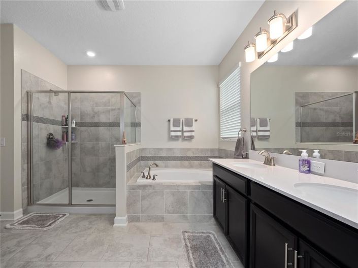 Image No.16-4 Bed Property for sale