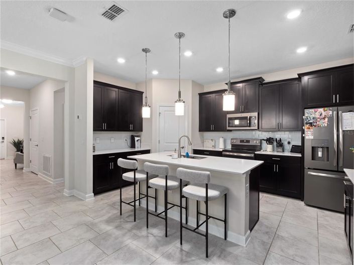 Image No.9-4 Bed Property for sale