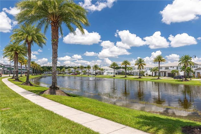 Image No.40-6 Bed Property for sale