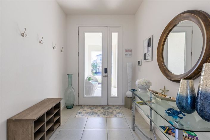 Image No.5-6 Bed Property for sale