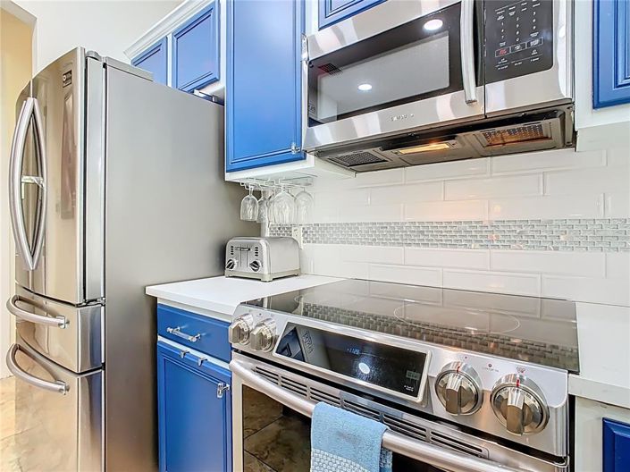 Image No.12-4 Bed Property for sale