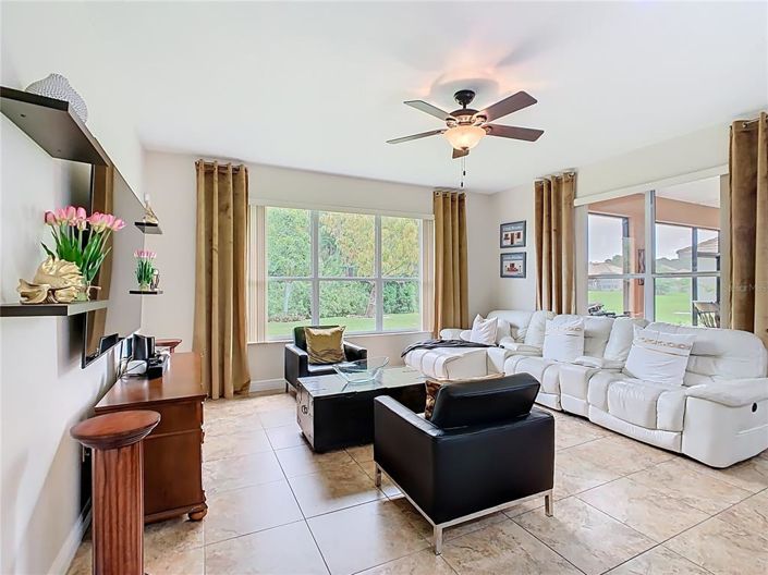 Image No.16-4 Bed Property for sale