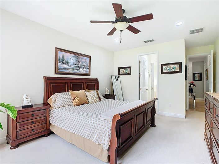 Image No.22-4 Bed Property for sale