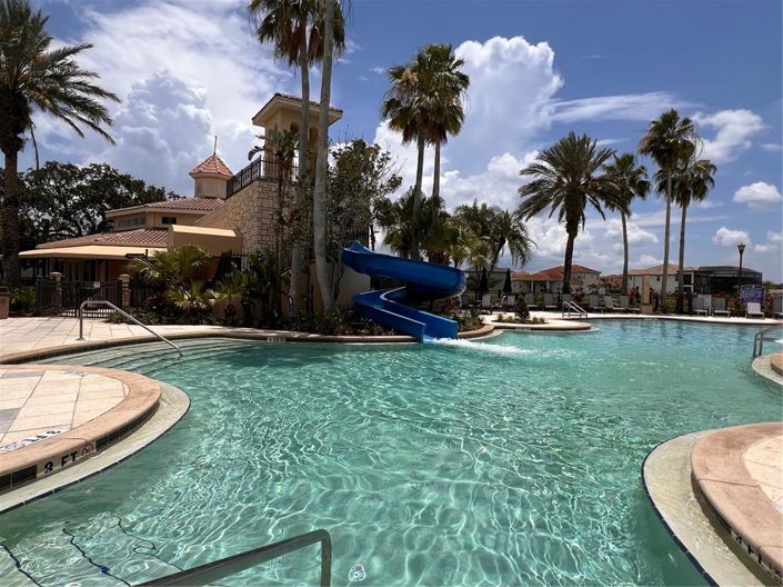 Image No.56-4 Bed Property for sale