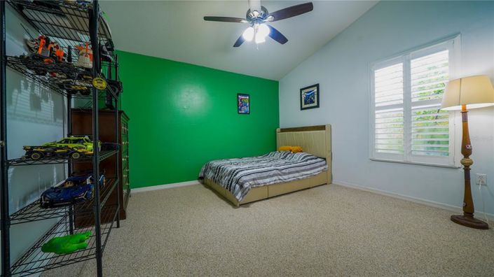 Image No.22-5 Bed Property for sale