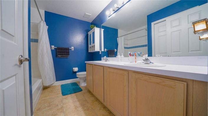 Image No.23-5 Bed Property for sale