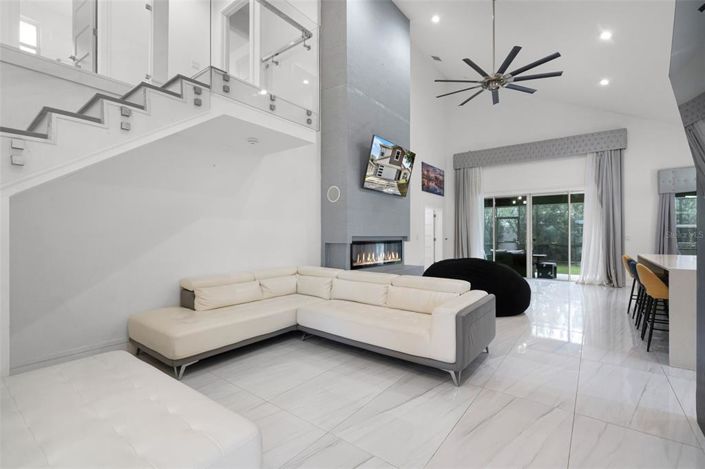 Image No.5-4 Bed Property for sale