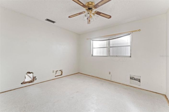 Image No.23-4 Bed Property for sale